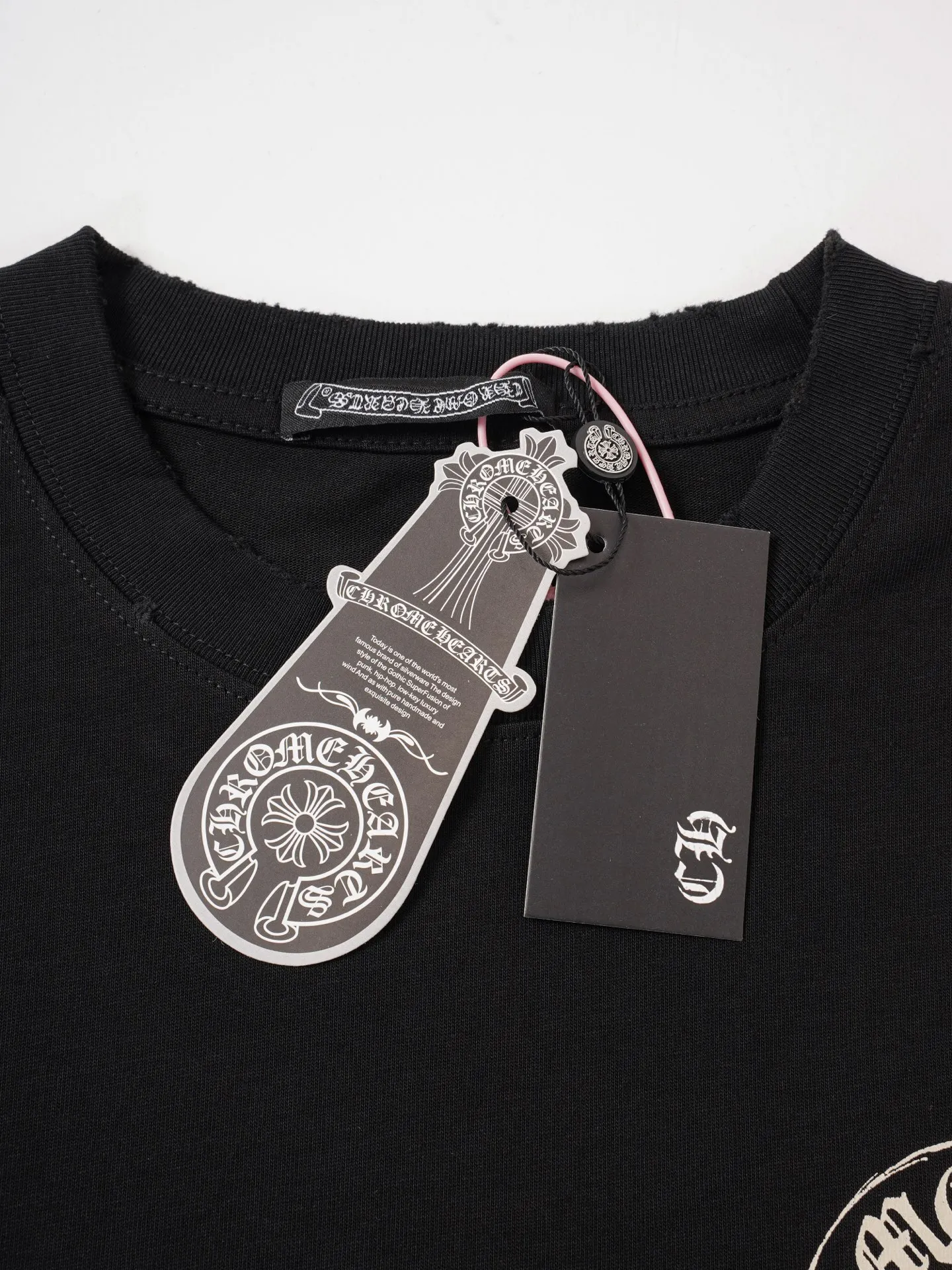 90 Chtome Hearta/ T g， ， 。 Same Style , 。 ， Series， 。 ! ， ， 。 ， ， ， ， ！ ， ，Breathable ， ， ， ， ！ ：Black、White Size：S-XL